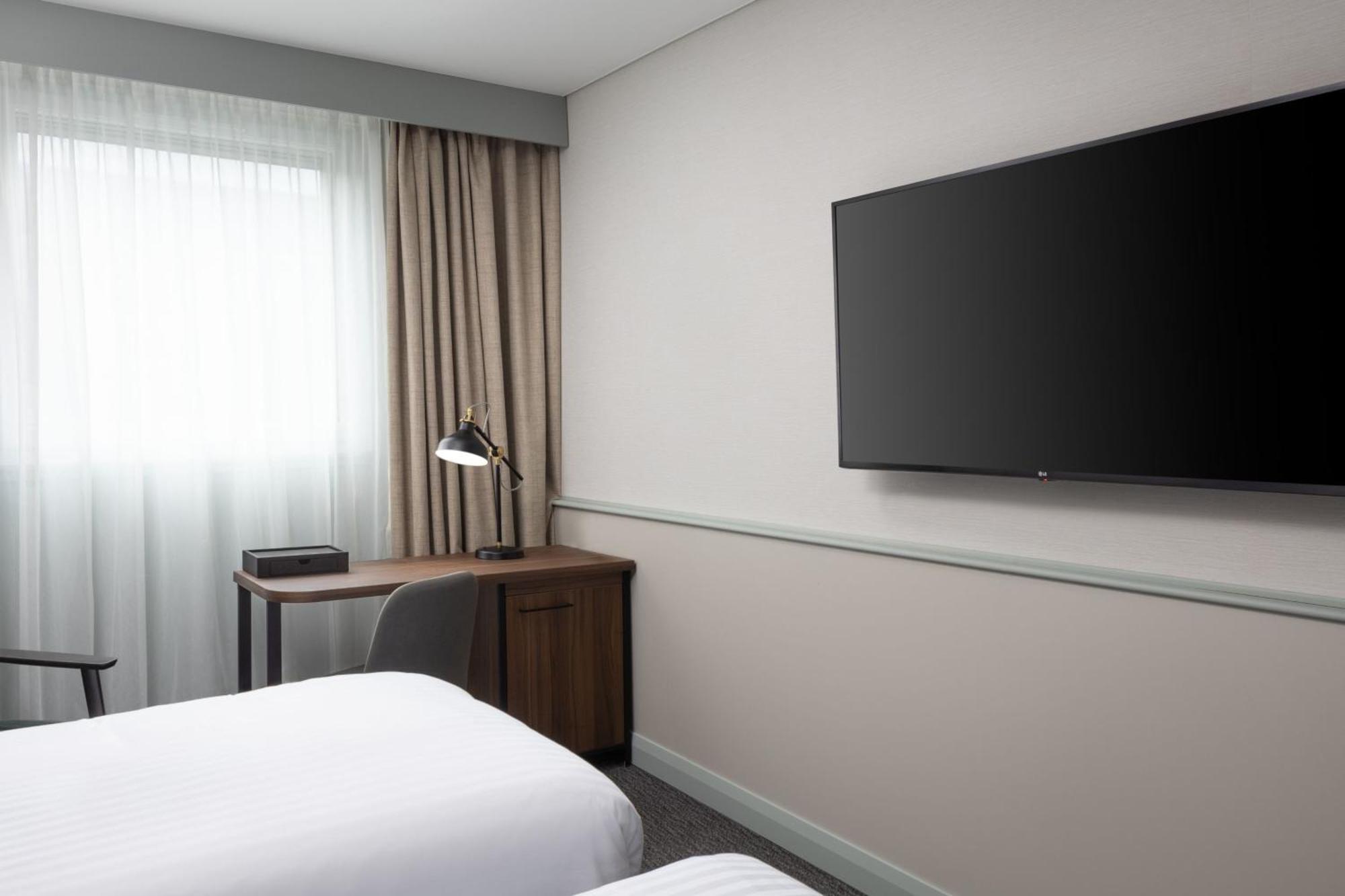 Four Points By Sheraton EDI Kültér fotó