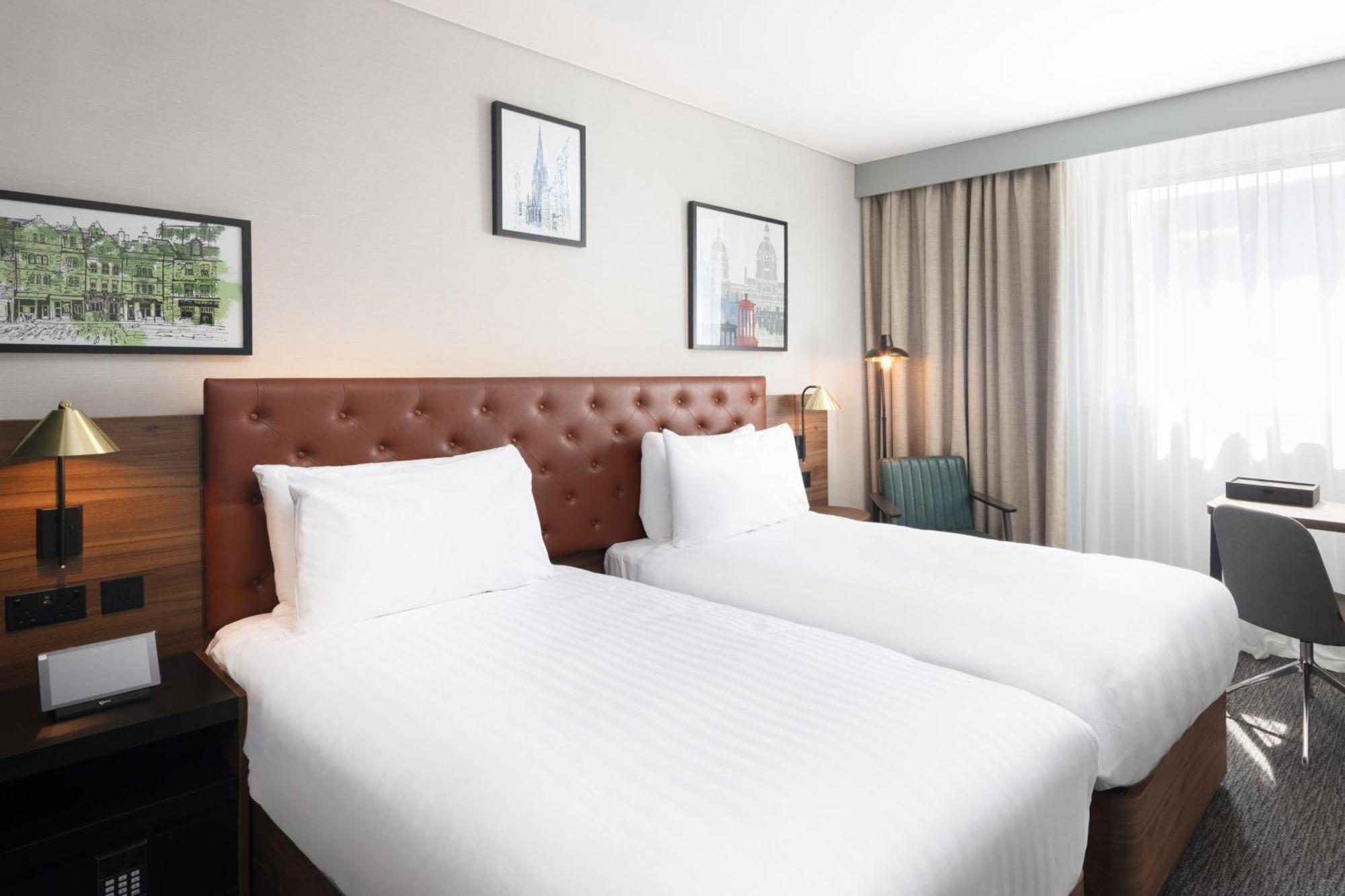Four Points By Sheraton EDI Kültér fotó