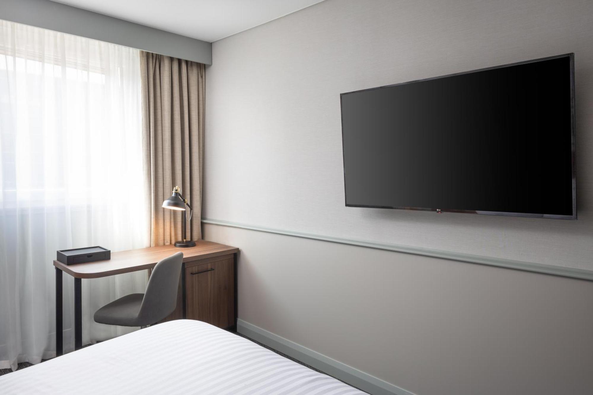 Four Points By Sheraton EDI Kültér fotó