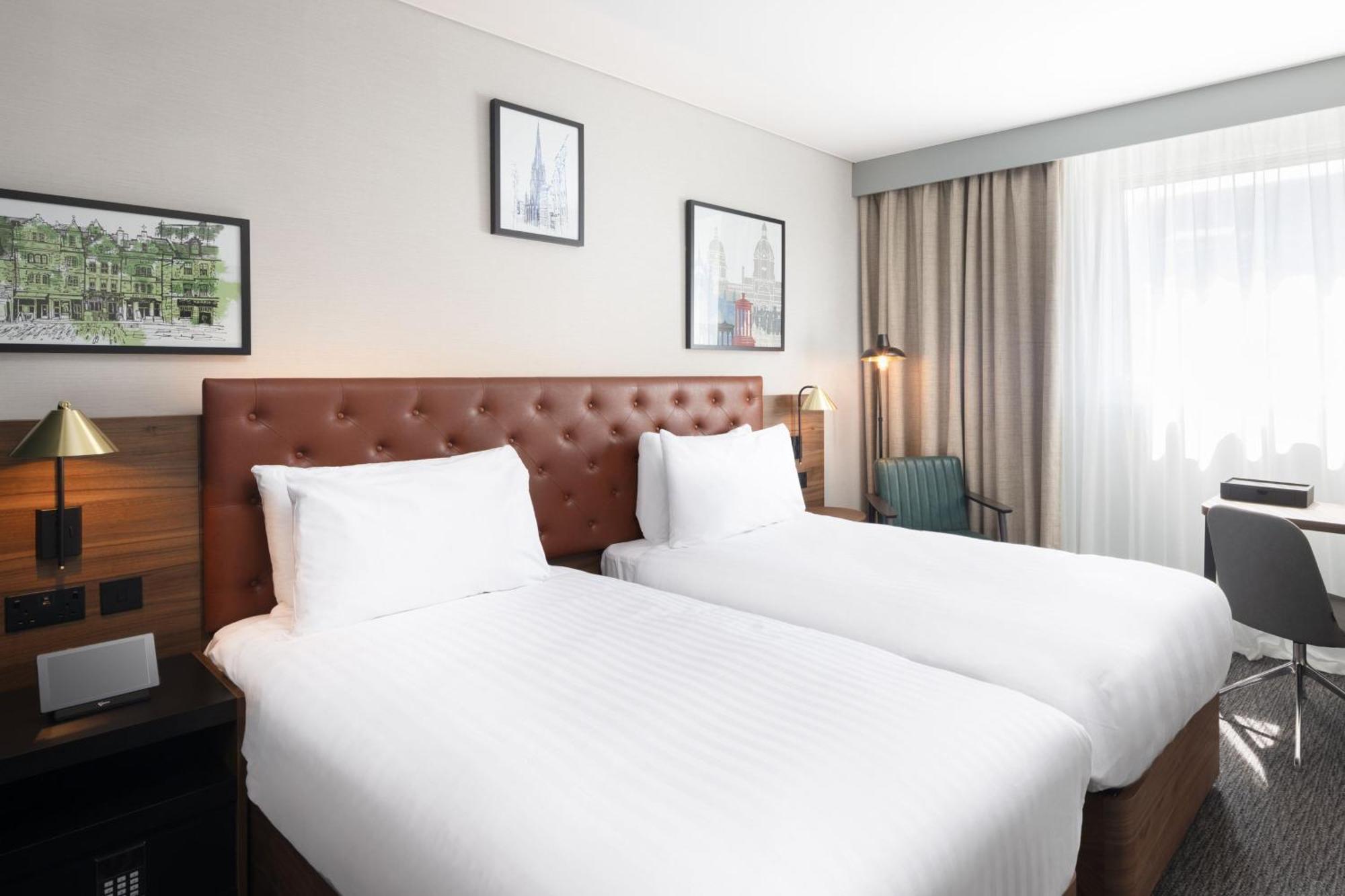 Four Points By Sheraton EDI Kültér fotó